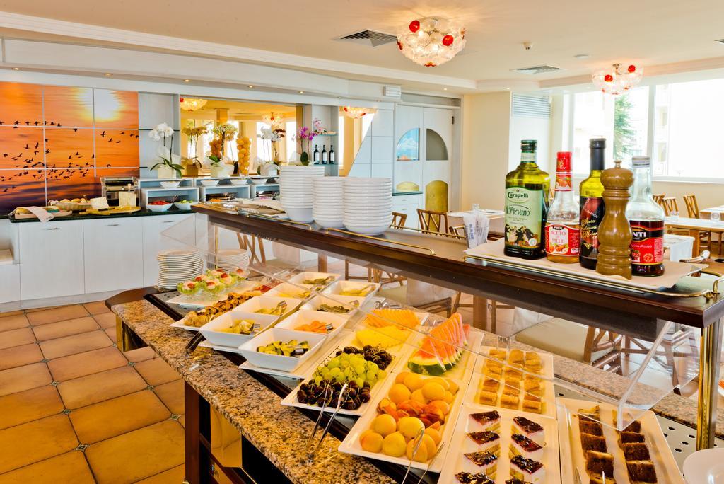 Hotel Ambassador Bibione Ngoại thất bức ảnh