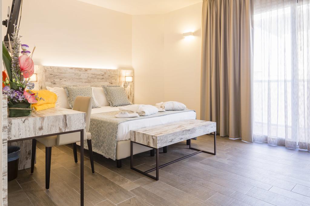 Hotel Ambassador Bibione Phòng bức ảnh
